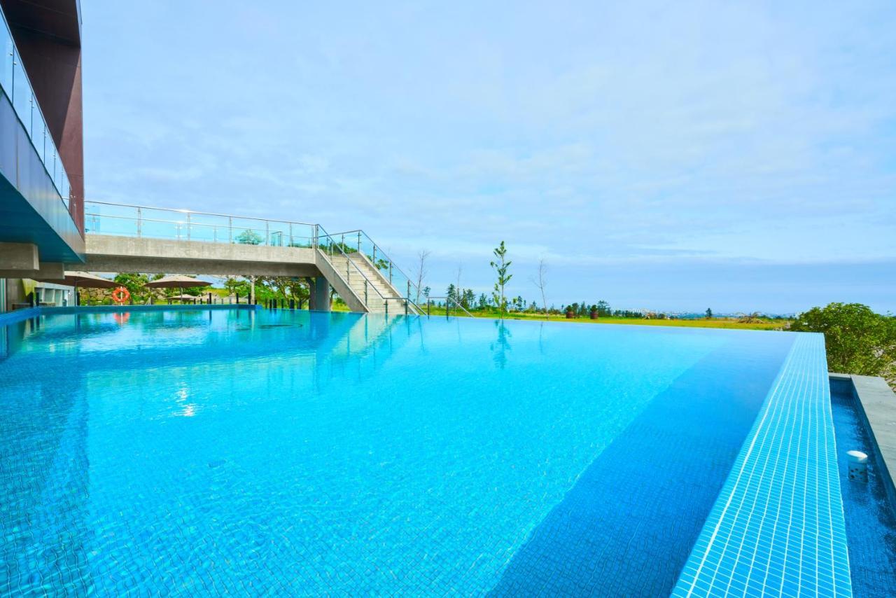 Camphortree Hotel And Resort Чечжу Екстер'єр фото