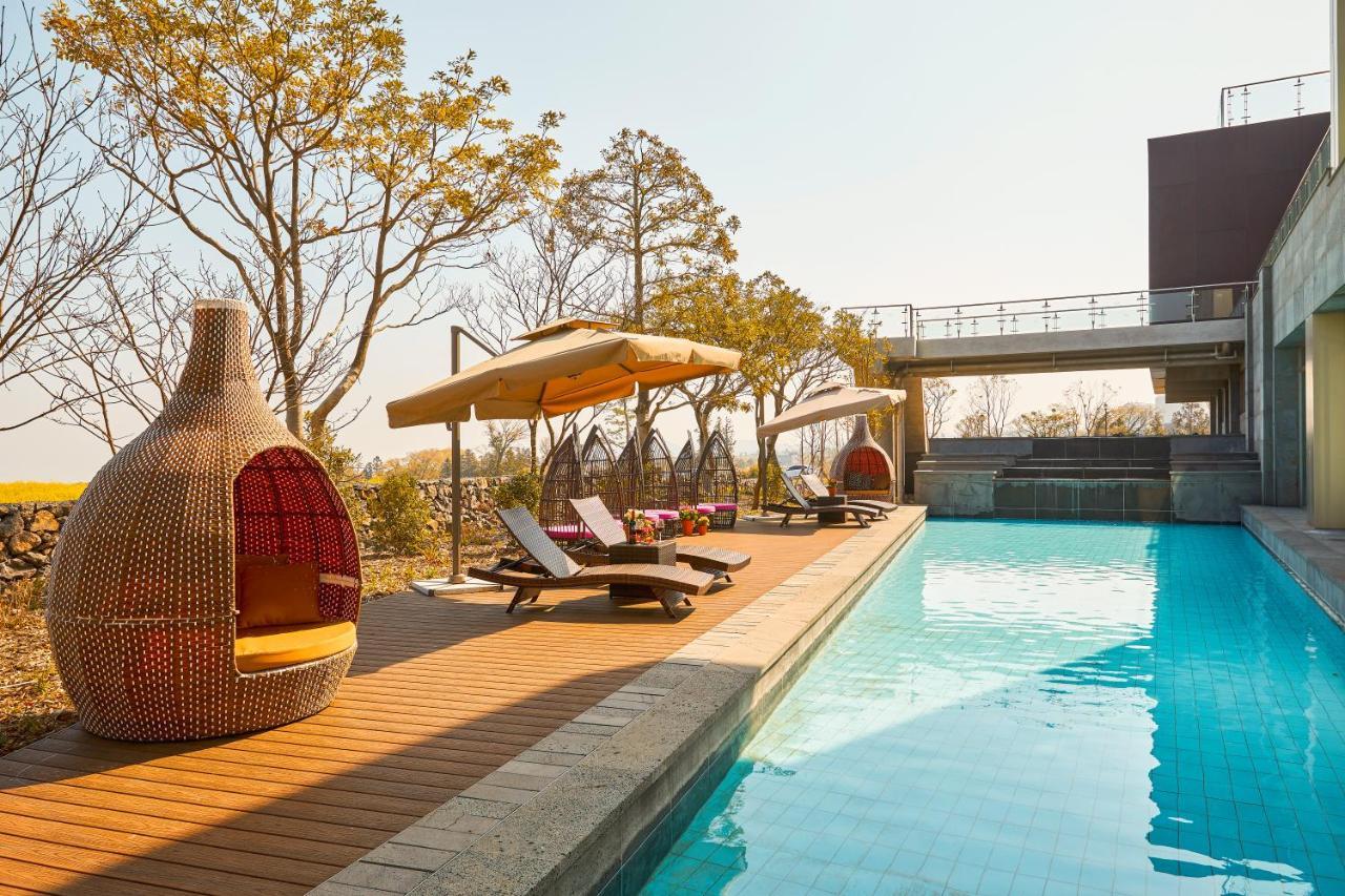 Camphortree Hotel And Resort Чечжу Екстер'єр фото