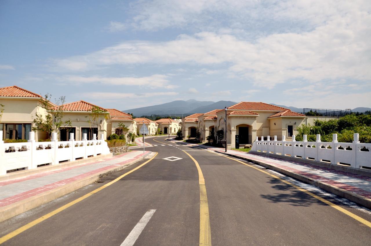 Camphortree Hotel And Resort Чечжу Екстер'єр фото
