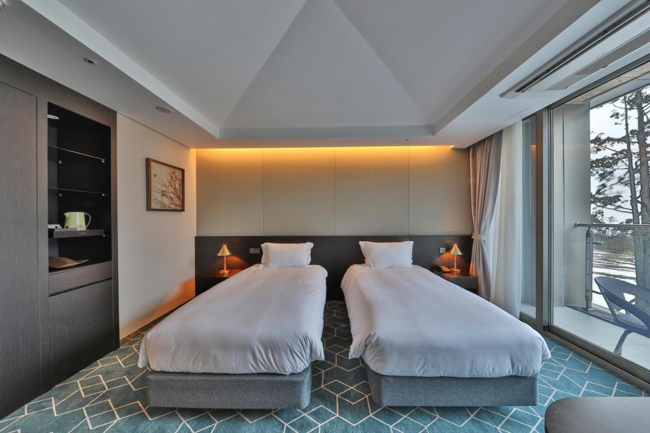 Camphortree Hotel And Resort Чечжу Екстер'єр фото