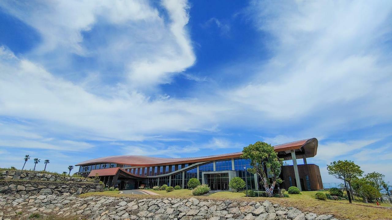 Camphortree Hotel And Resort Чечжу Екстер'єр фото