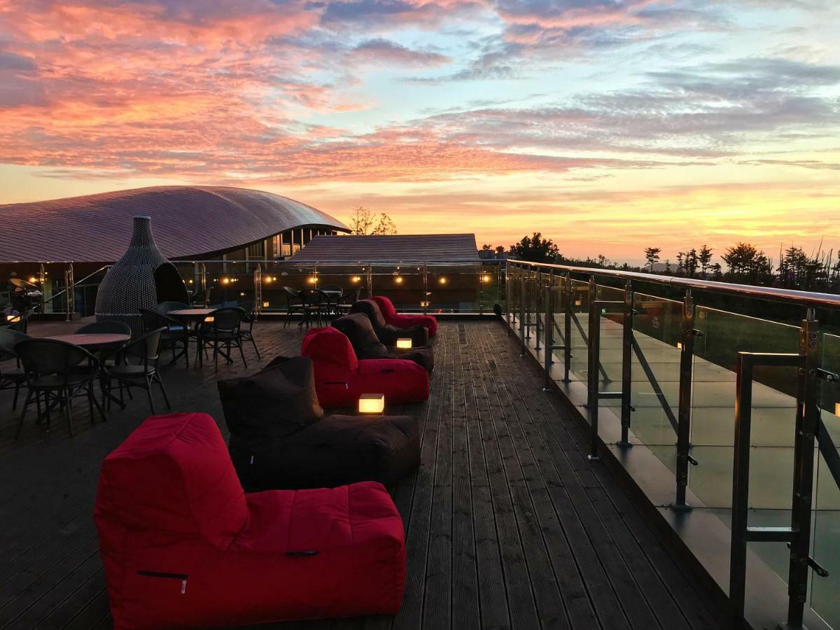 Camphortree Hotel And Resort Чечжу Екстер'єр фото